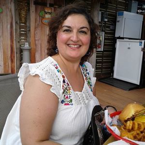 Meet your Posher, Vivian